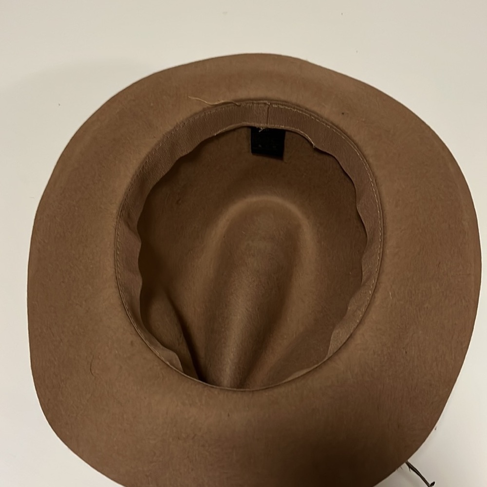 Wool hat - Picture 2 of 2